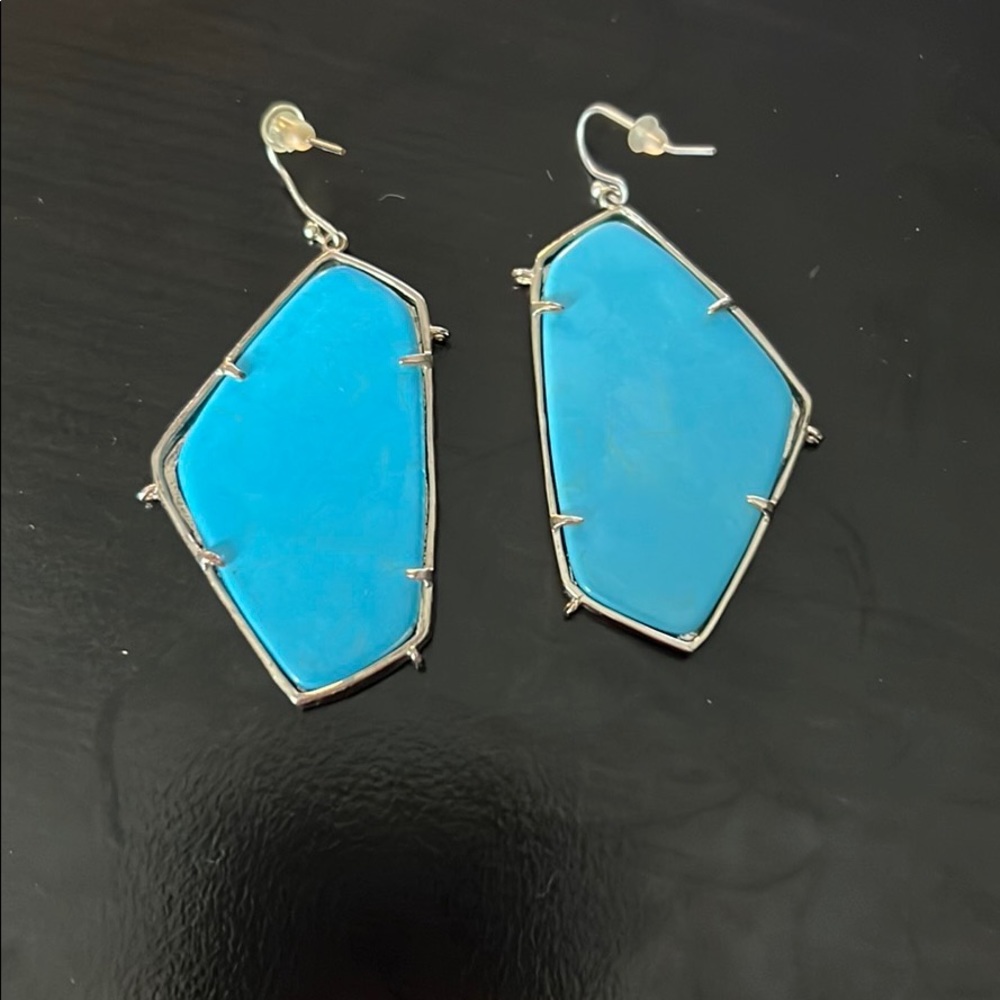 Kendra Scott Pendant earrings